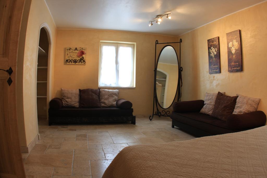 Les Pres De Gordes Vila Quarto foto