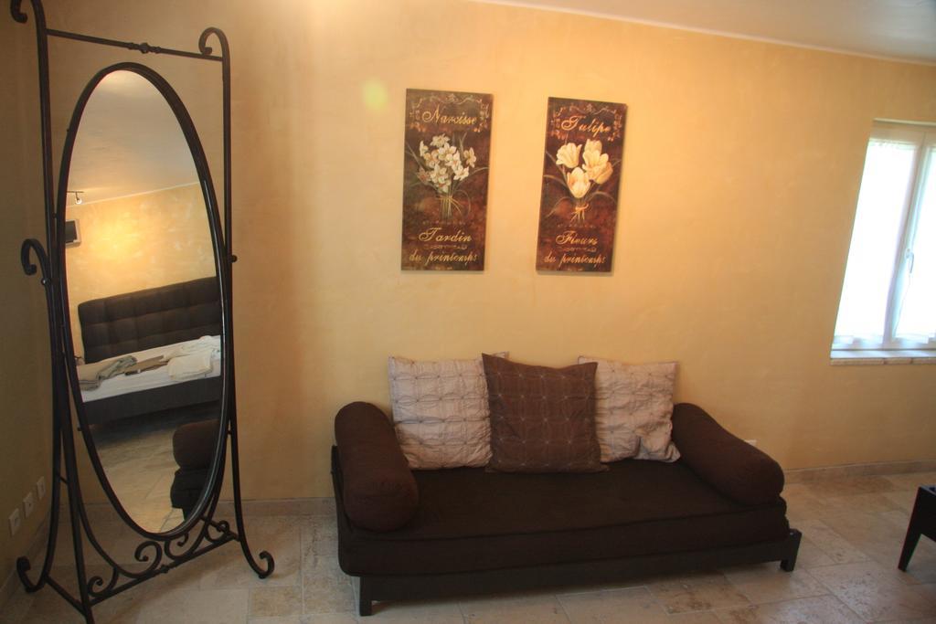 Les Pres De Gordes Vila Quarto foto